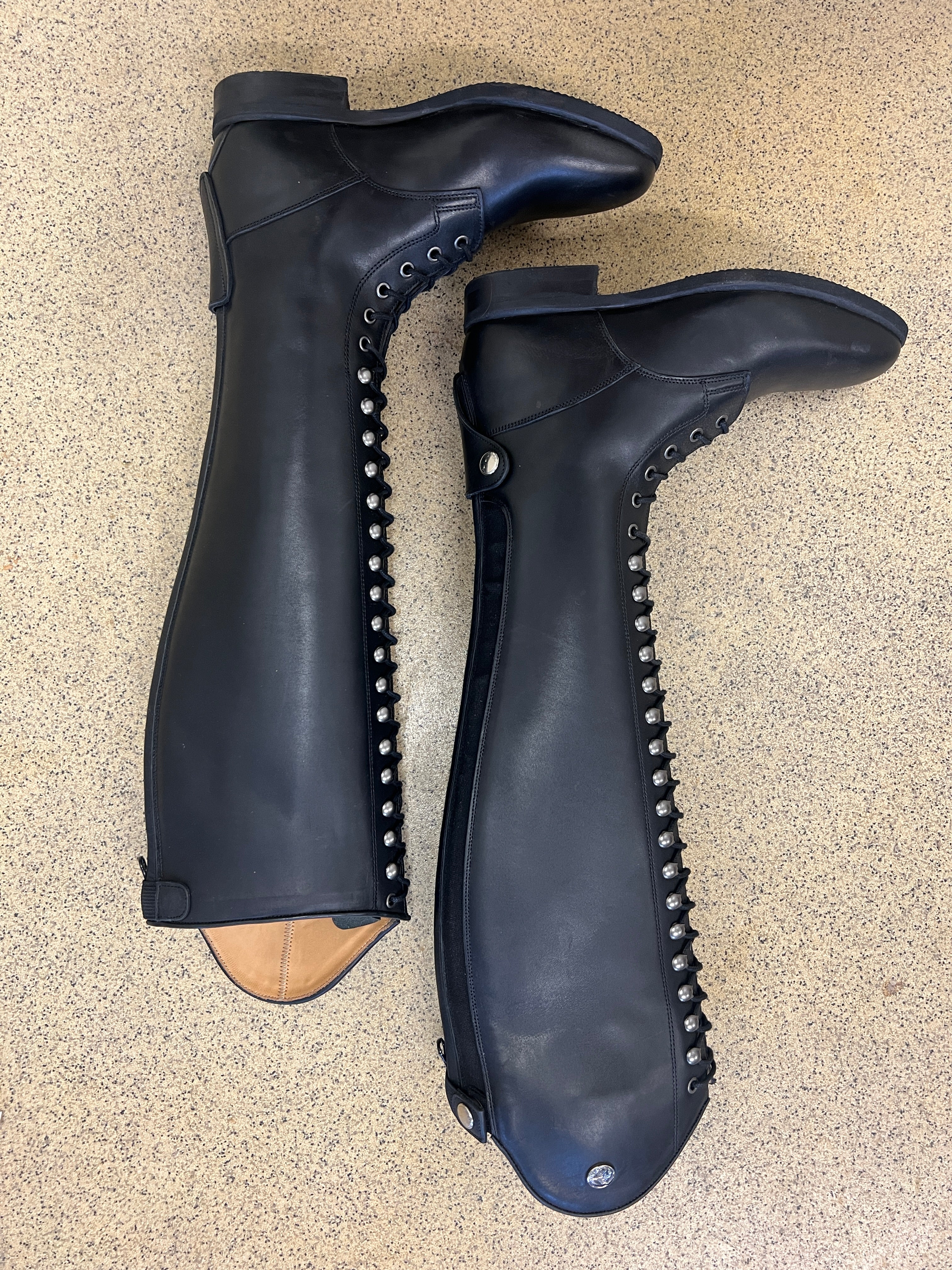 Rita - Black size 37