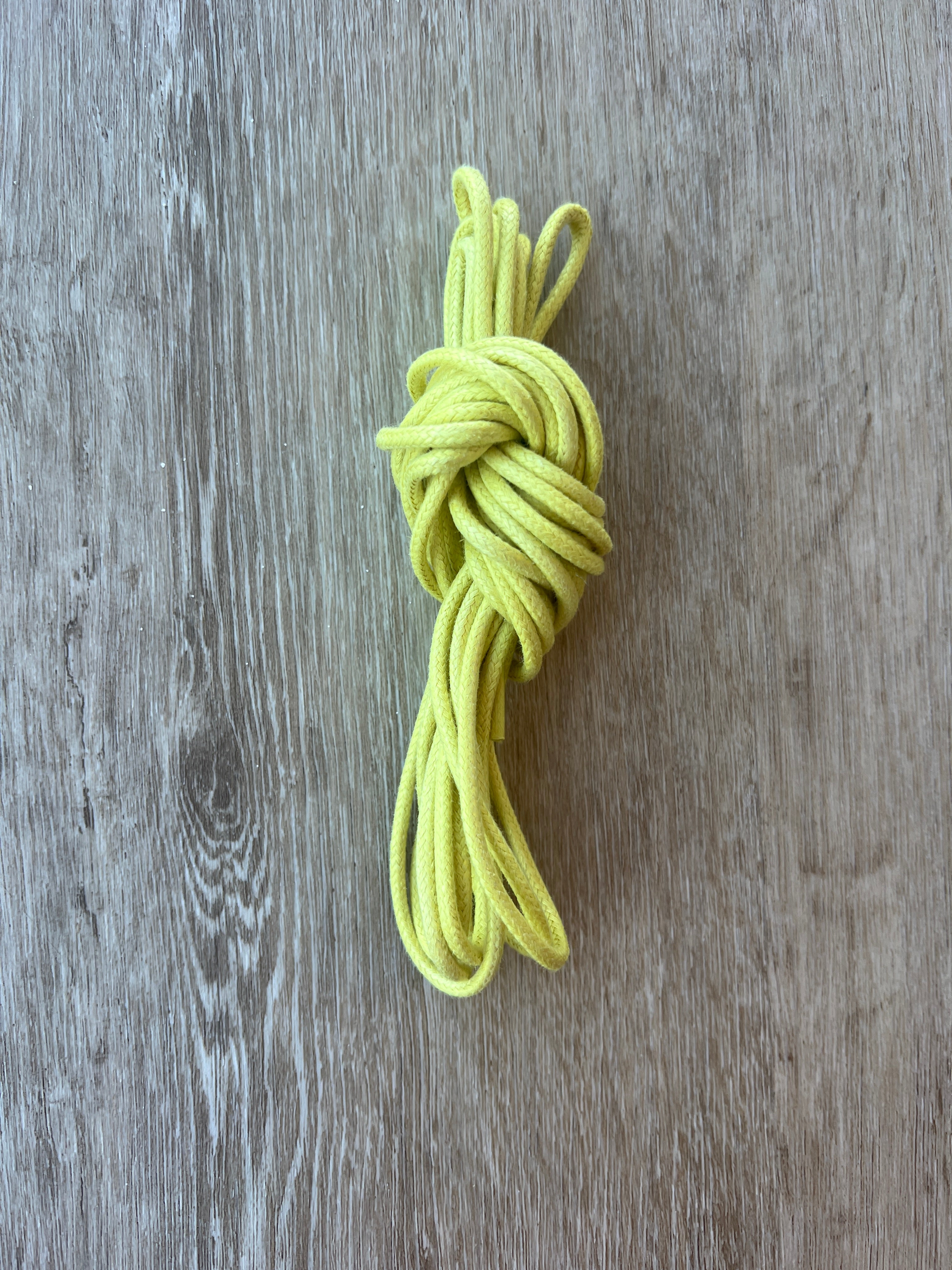 Bootlaces 240 cm Waxed Cotton Yellow
