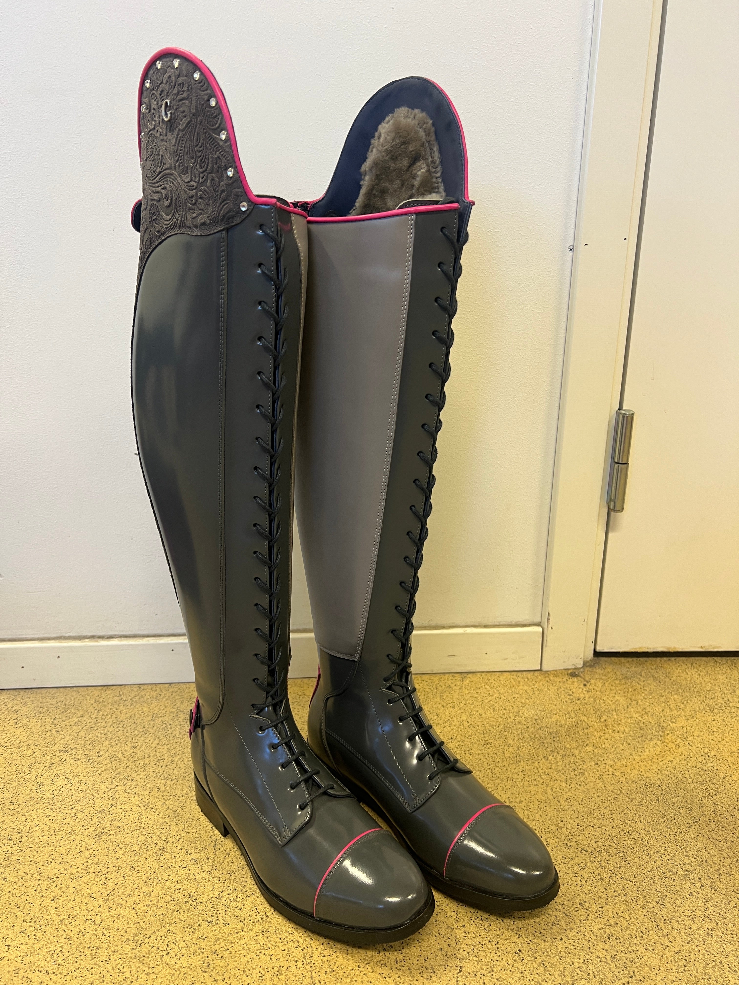 Demo Boot - Laurel Regular Winter zip back - Grey/Pink - Size 41/39-40/50