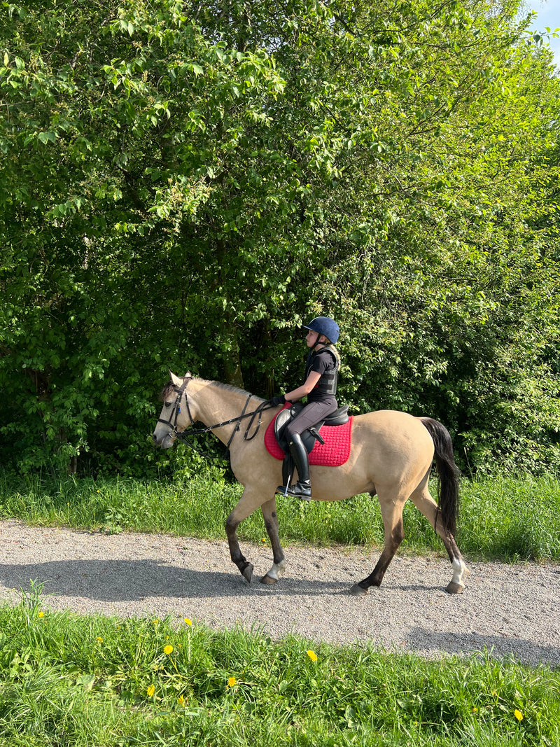 MENINA Youngster Polerad Svart