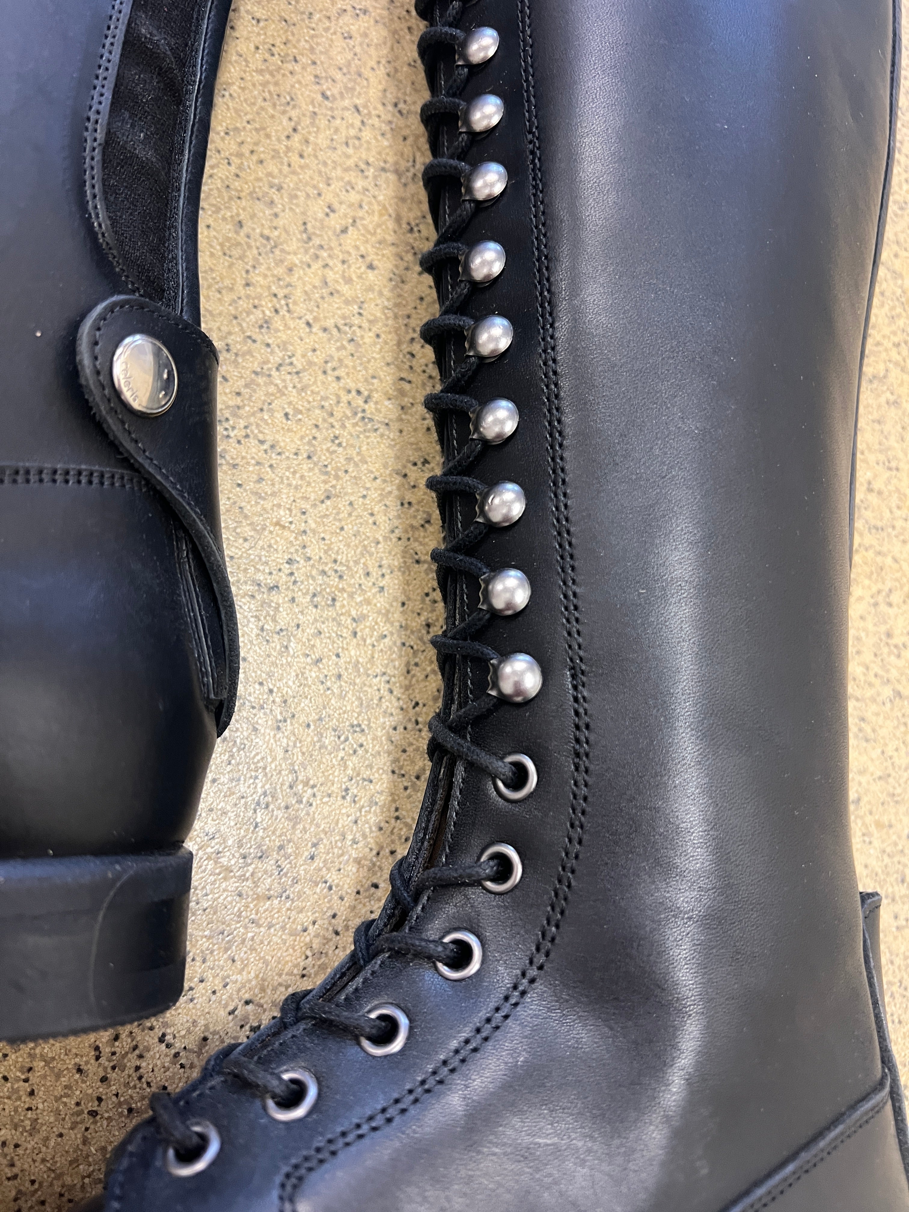 Rita - Black size 37