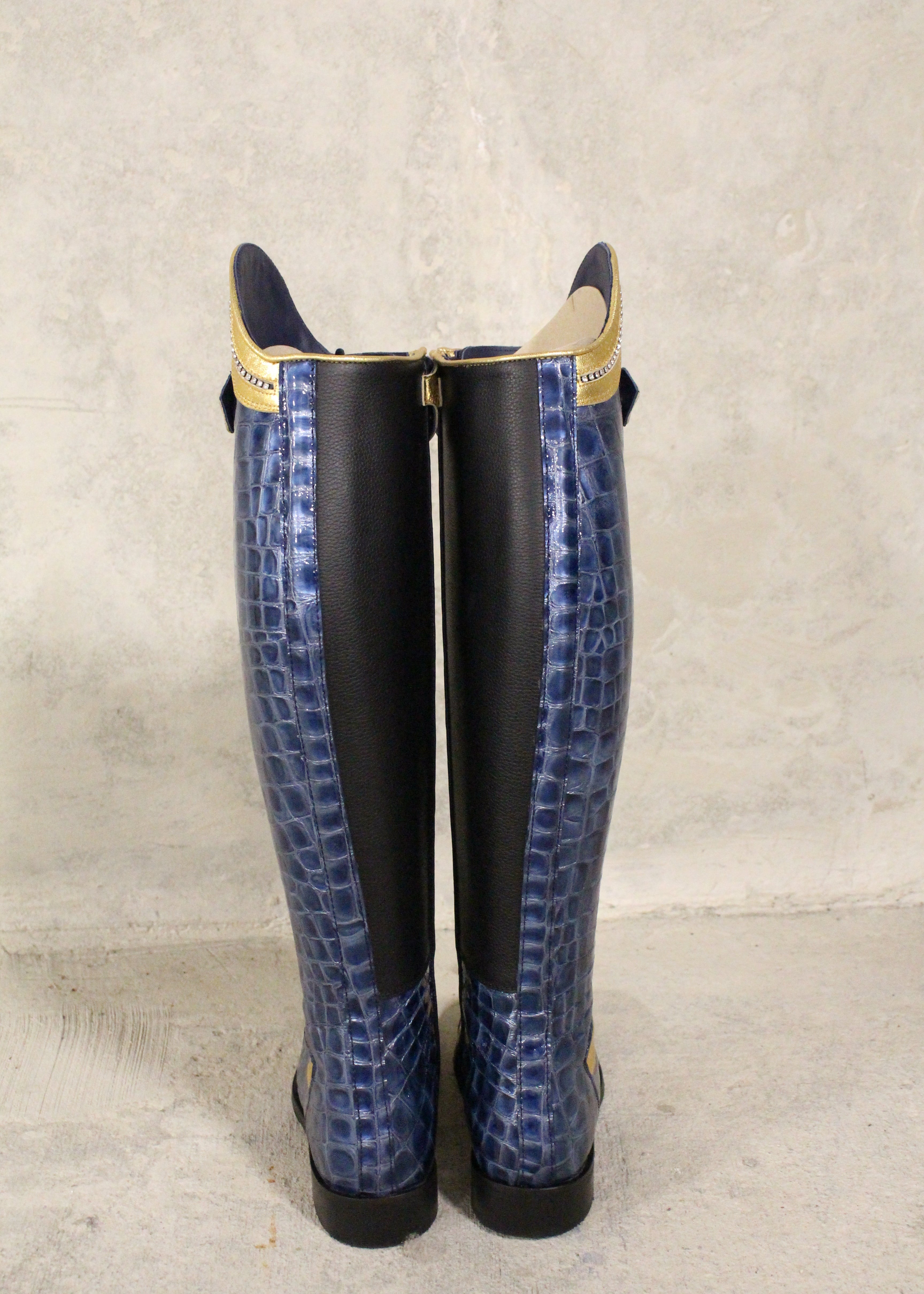 Laurel Laces Reinforced