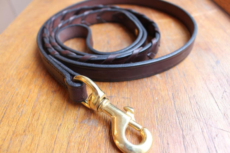 Laced Leather Leash in Oakbark